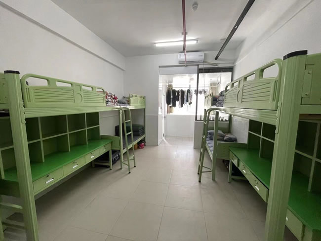 干净整洁的学生宿舍